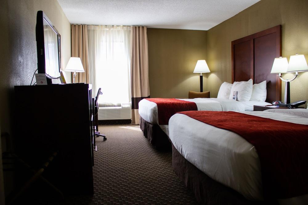 Clarion Pointe Research Triangle Park Durham Hotel Exterior foto