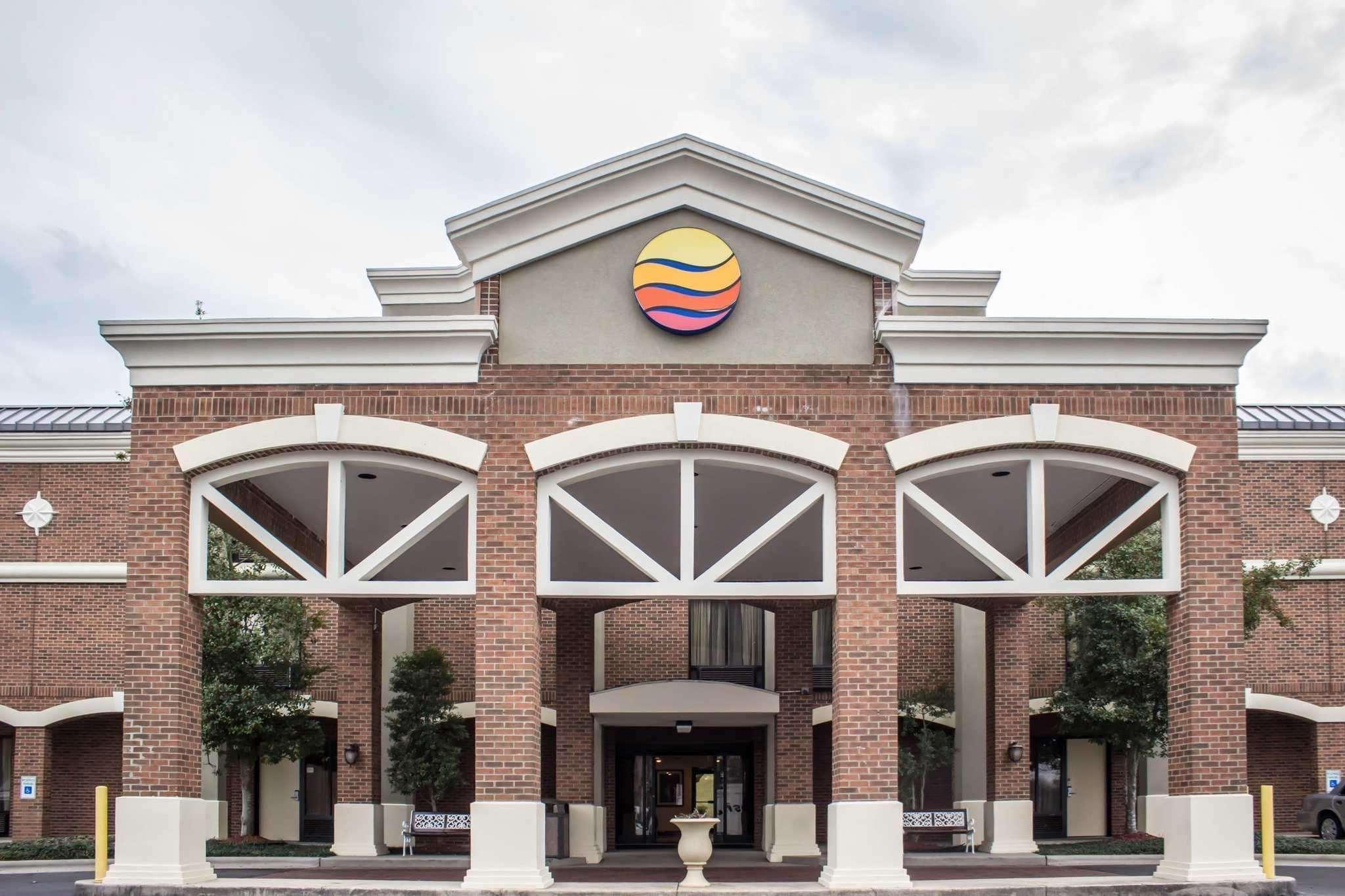 Clarion Pointe Research Triangle Park Durham Hotel Exterior foto