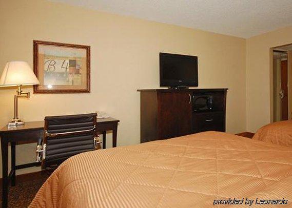 Clarion Pointe Research Triangle Park Durham Hotel Quarto foto