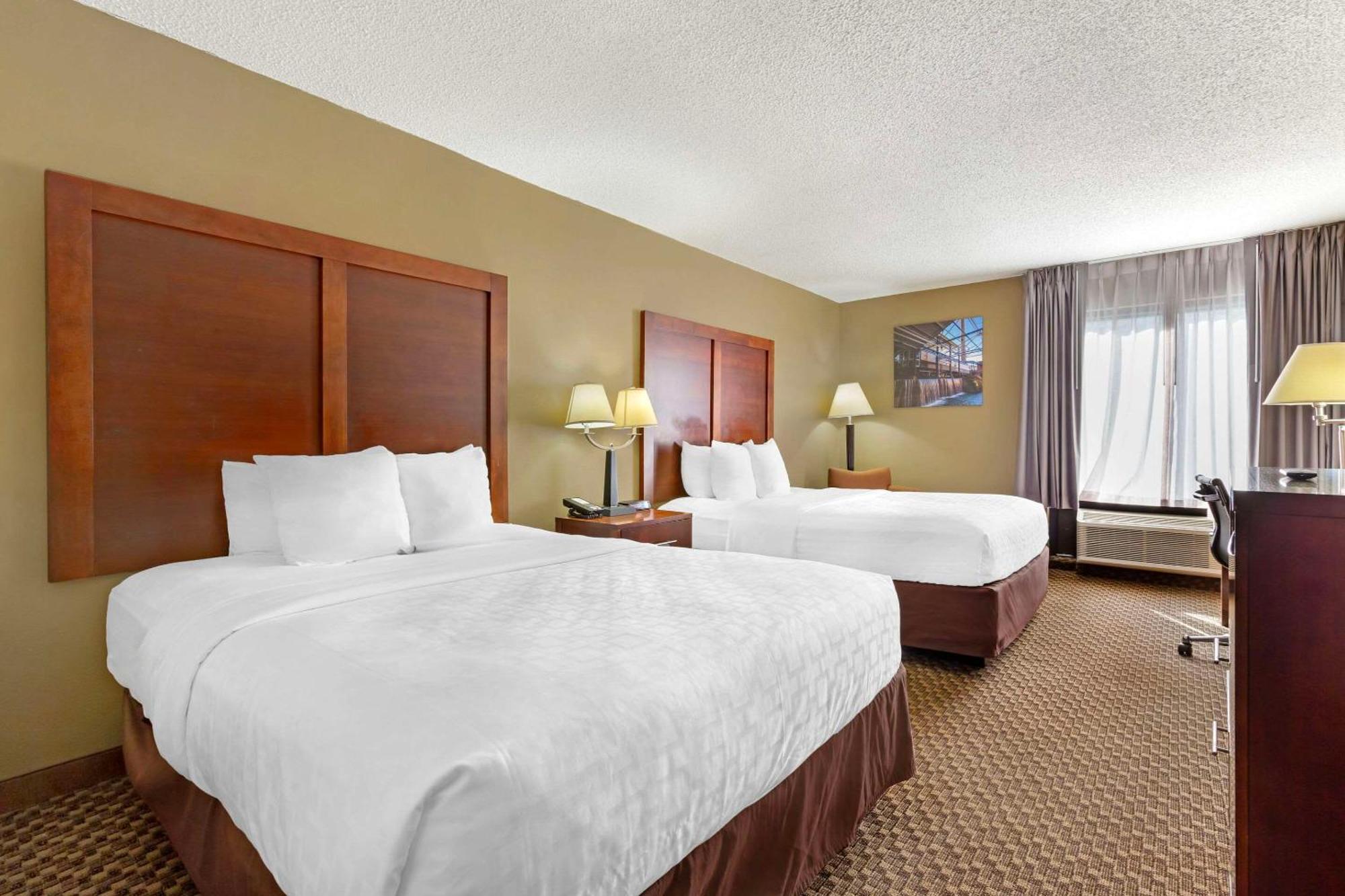 Clarion Pointe Research Triangle Park Durham Hotel Exterior foto